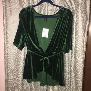 3x Green Velvet Top